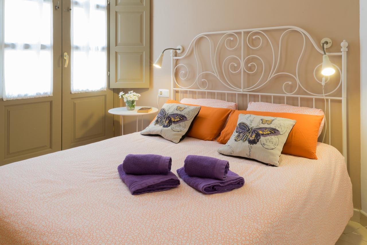 Malama Apartamentos Turisticos Malaga Exterior photo