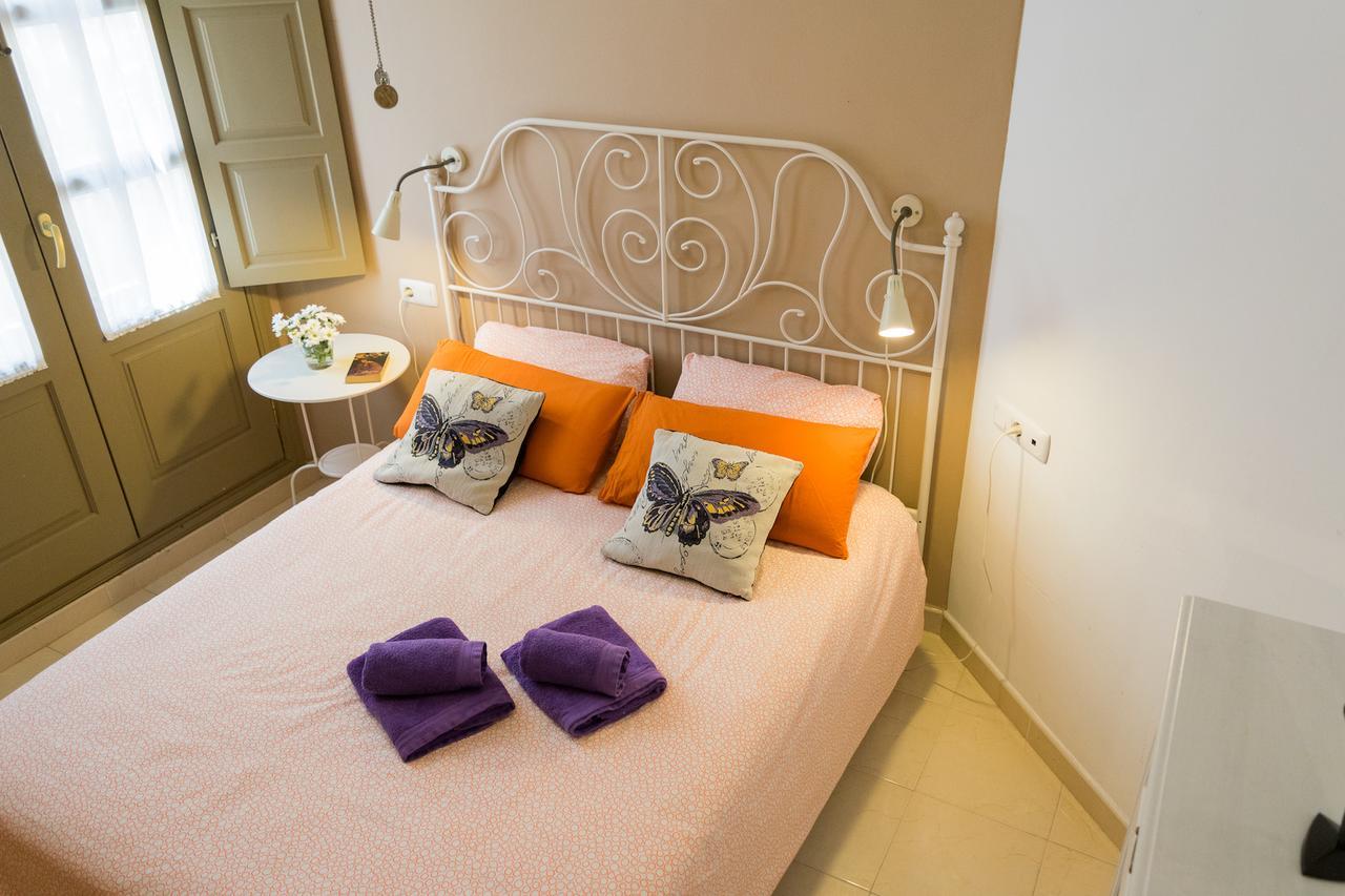 Malama Apartamentos Turisticos Malaga Exterior photo