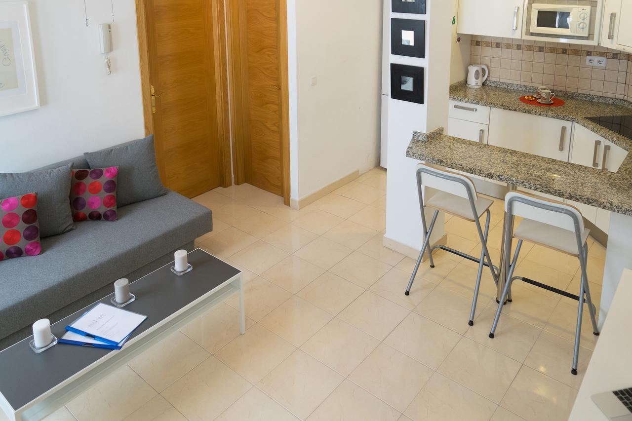Malama Apartamentos Turisticos Malaga Exterior photo